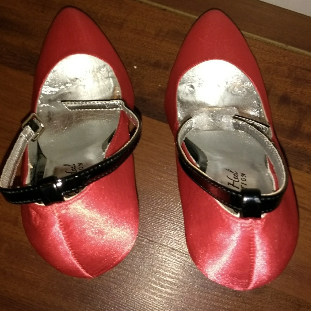 Red heels - Picture 4 of 7